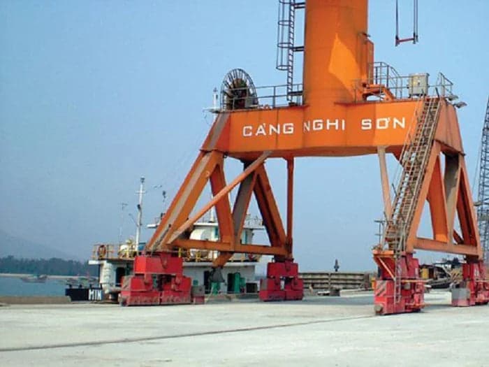 BÁN XE NÂNG Ở THANH HÓA – XE NÂNG HELI